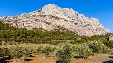 <span class="entry-title-primary">Aix-en-Provence</span> <span class="entry-subtitle">In the footsteps of Cézanne</span>