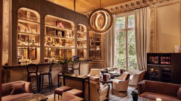 <span class="entry-title-primary">Voile d’Or</span> <span class="entry-subtitle">Luxury and privacy</span>