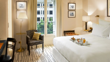 <span class="entry-title-primary">Hôtel Montaigne</span> <span class="entry-subtitle">Le must du chic</span>