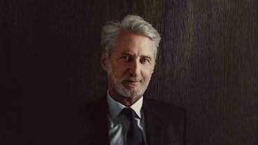 <span class="entry-title-primary">Antoine de Caunes</span> <span class="entry-subtitle">Eternal iconoclast!</span>